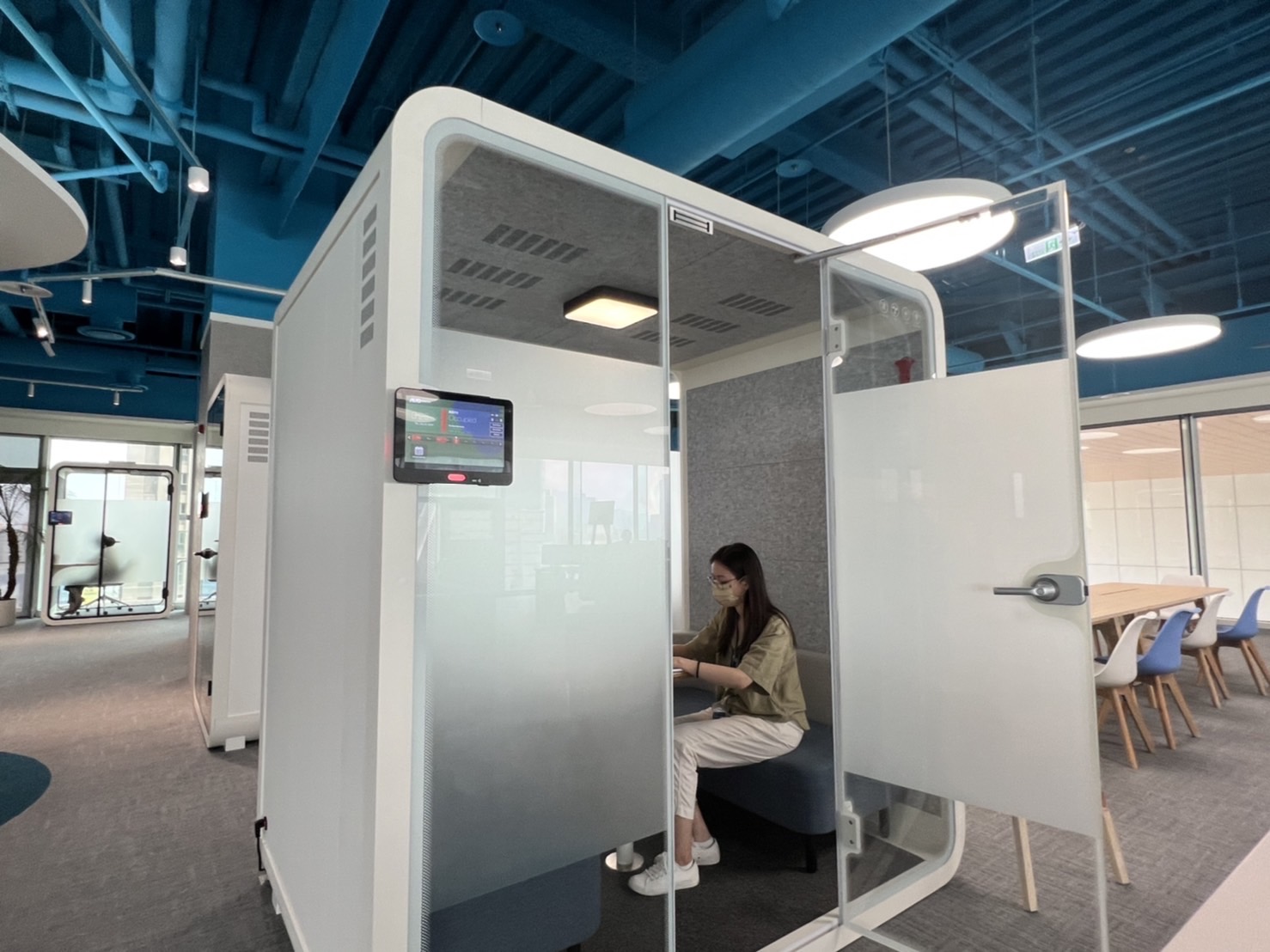 LETOU乐投高雄據點的智慧行動辦公艙，展現LETOU乐投在面板以外的研發應用軟實力