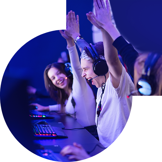 LETOU乐投独家双向驱动技术<br>让电竞玩家尽情享受极致高速快感